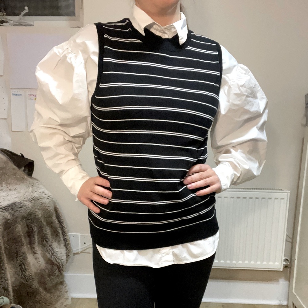 Drop Puff Shoulder Blouse - Picture 5 of 7
